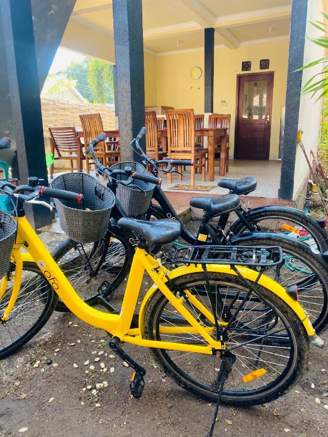 Oktavia Bungalows Gili Air Bagian luar foto