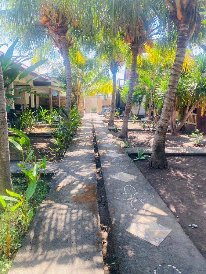 Oktavia Bungalows Gili Air Bagian luar foto
